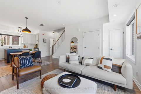 Photo 4 at 11 - 3580 Lake Shore Boulevard W, Long Branch, Toronto