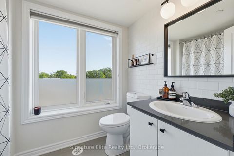 Photo 22 at 11 - 3580 Lake Shore Boulevard W, Long Branch, Toronto