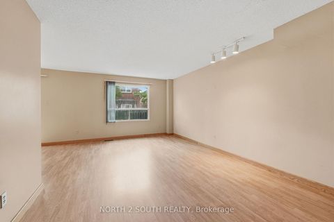 Photo 14 at 9 Millbank Court, Brownridge, Vaughan