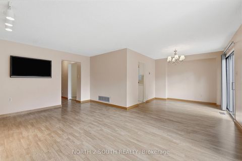 Photo 16 at 9 Millbank Court, Brownridge, Vaughan