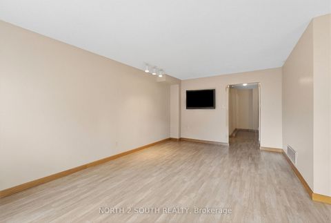 Photo 17 at 9 Millbank Court, Brownridge, Vaughan