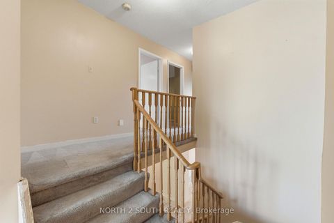 Photo 24 at 9 Millbank Court, Brownridge, Vaughan