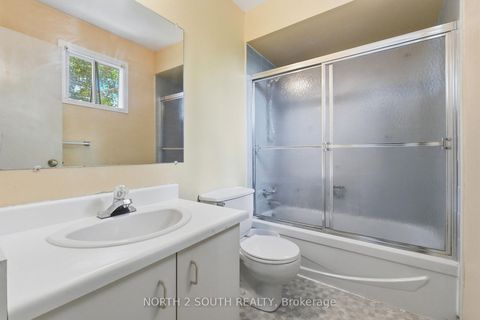 Photo 35 at 9 Millbank Court, Brownridge, Vaughan