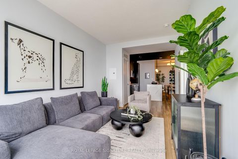 Photo 2 at 3907 - 15 Iceboat Terrace, Waterfront Communities C1, Toronto