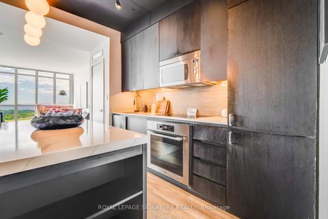 Photo 6 at 3907 - 15 Iceboat Terrace, Waterfront Communities C1, Toronto