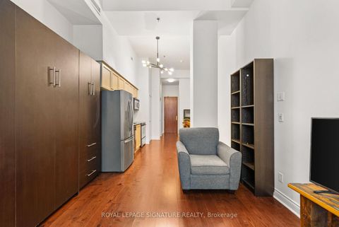 Photo 8 at 303 - 73 Richmond Street W, Bay Street Corridor, Toronto