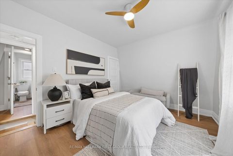 Photo 13 at 16 Cassels Avenue, Danforth, Toronto