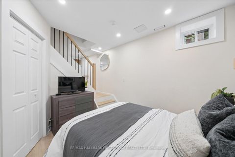 Photo 20 at 16 Cassels Avenue, Danforth, Toronto
