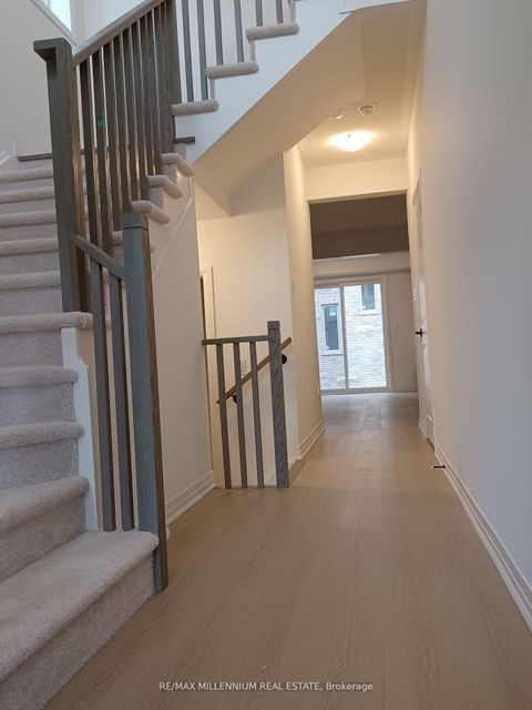 Photo 10 at 111 Sagewood Avenue, Painswick South, Barrie