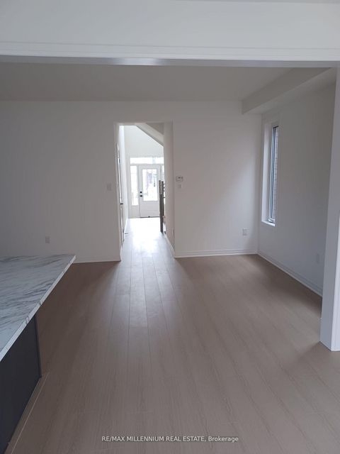 Photo 11 at 111 Sagewood Avenue, Painswick South, Barrie