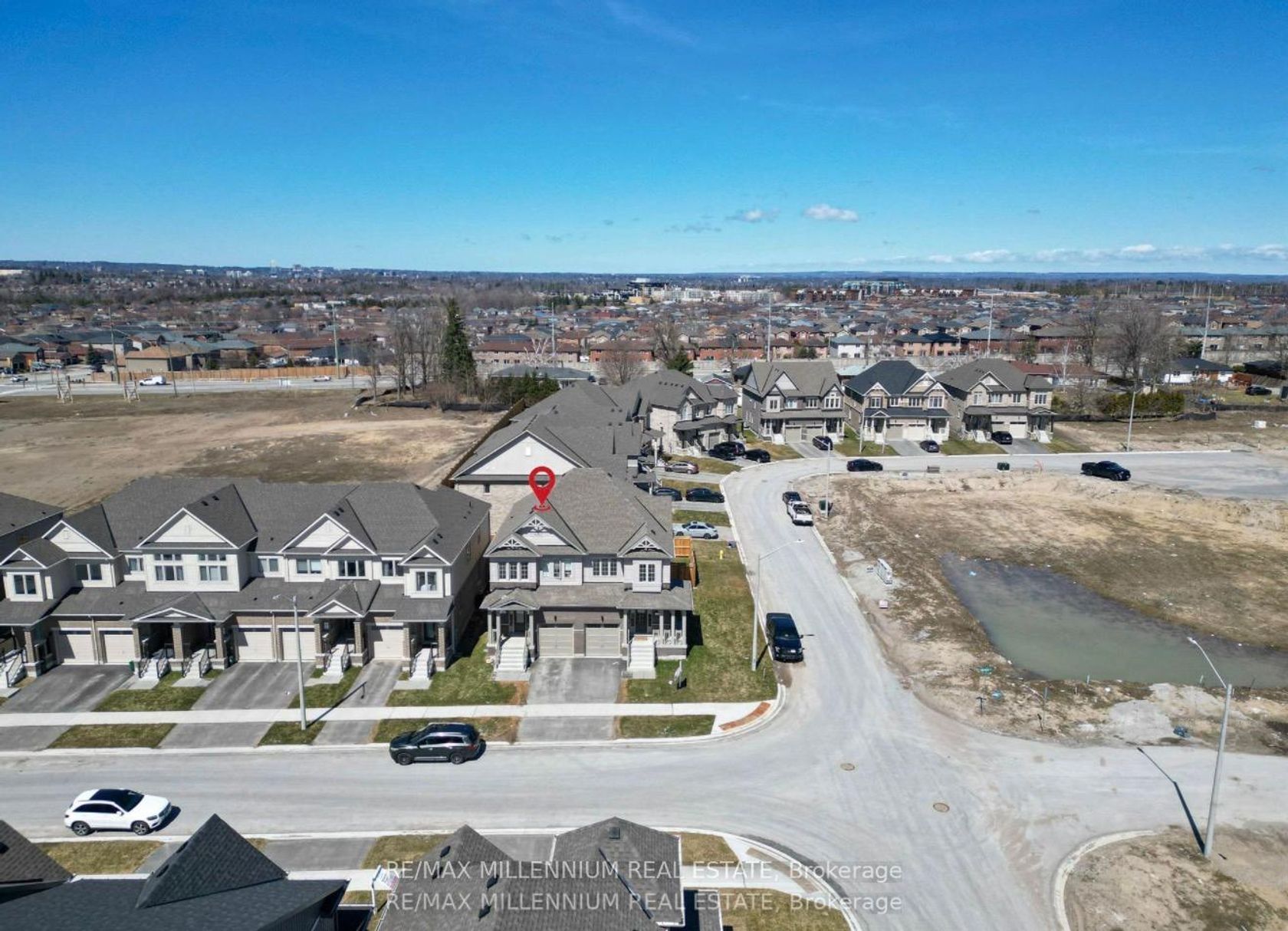 111 Sagewood Avenue, Painswick South, Barrie photo number 2