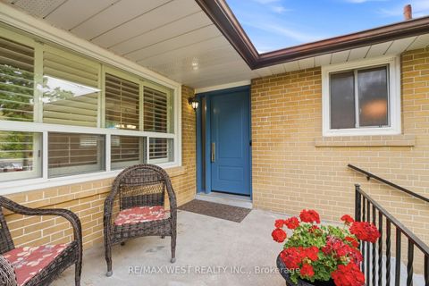 Photo 2 at 2 Renault Crescent, Humber Heights, Toronto