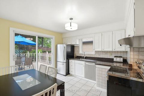 Photo 4 at 2 Renault Crescent, Humber Heights, Toronto