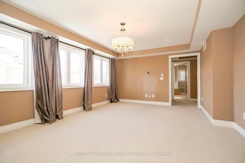 Photo 29 at 35 Morland Crescent, Bayview Northeast, Aurora