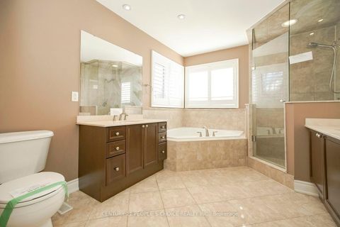 Photo 30 at 35 Morland Crescent, Bayview Northeast, Aurora