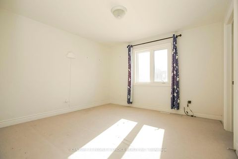 Photo 32 at 35 Morland Crescent, Bayview Northeast, Aurora