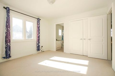 Photo 33 at 35 Morland Crescent, Bayview Northeast, Aurora