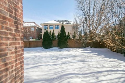 Photo 44 at 35 Morland Crescent, Bayview Northeast, Aurora