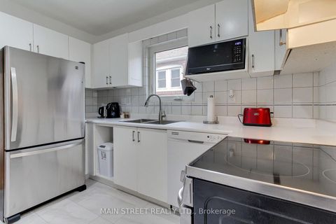 Photo 13 at 595 Northcliffe Boulevard, Oakwood Village, Toronto