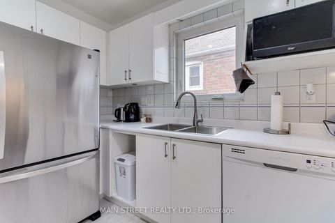Photo 14 at 595 Northcliffe Boulevard, Oakwood Village, Toronto