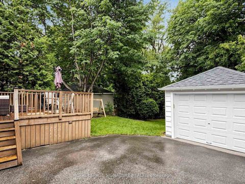 Photo 25 at 46 Brookview Drive, Lawrence, Toronto