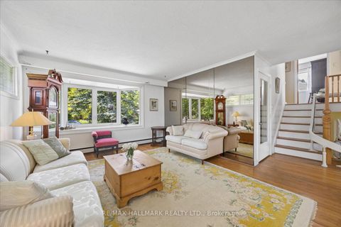 Photo 5 at 23 Larwood Boulevard, Cliffcrest, Toronto