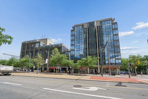 Photo 2 at 705 - 251 Queens Quay W, Waterfront Communities C1, Toronto
