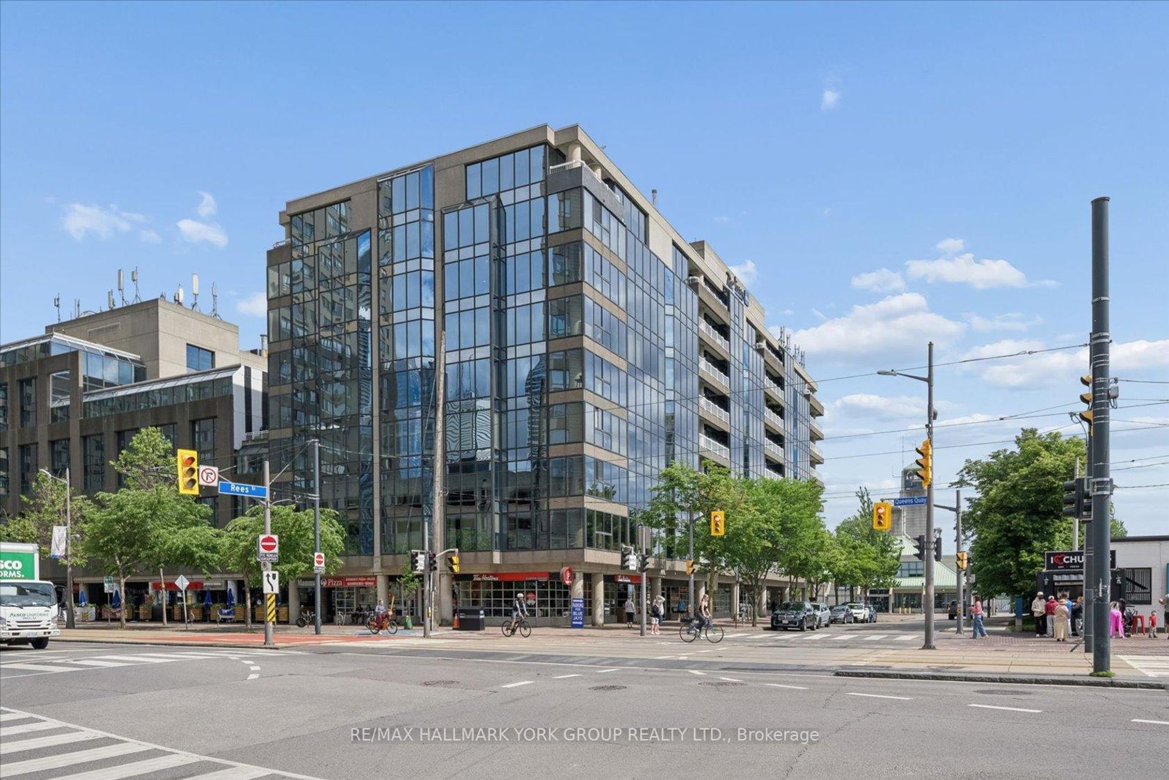 705 - 251 Queens Quay W, Waterfront Communities C1, Toronto 