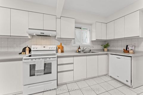 Photo 7 at 5 Firebrace Road, Steeles, Toronto