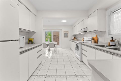 Photo 8 at 5 Firebrace Road, Steeles, Toronto