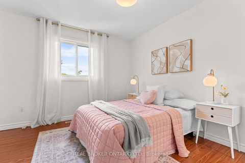 Photo 11 at 5 Firebrace Road, Steeles, Toronto