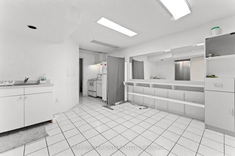 Photo 22 at 5 Firebrace Road, Steeles, Toronto