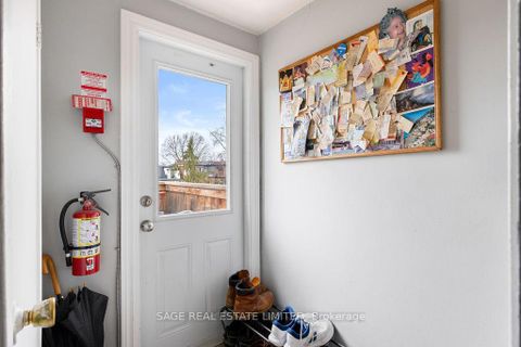 Photo 9 at 276 Crawford Street, Bellwoods, Toronto