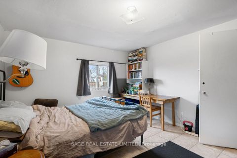 Photo 10 at 276 Crawford Street, Bellwoods, Toronto