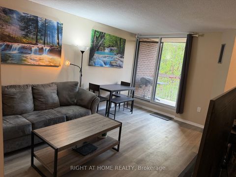 Photo 3 at 305 - 4064 Lawrence Avenue E, West Hill, Toronto