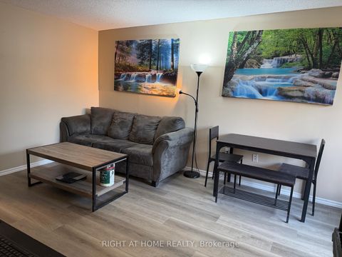 Photo 4 at 305 - 4064 Lawrence Avenue E, West Hill, Toronto
