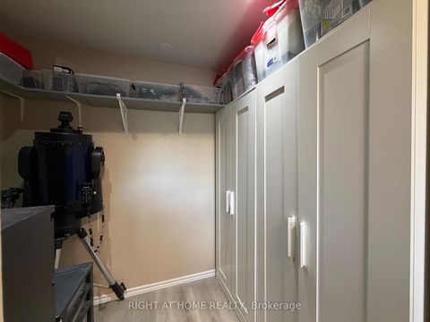 Photo 6 at 305 - 4064 Lawrence Avenue E, West Hill, Toronto