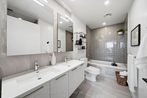 Photo 8 at 709 - 2118 Bloor Street W, High Park North, Toronto
