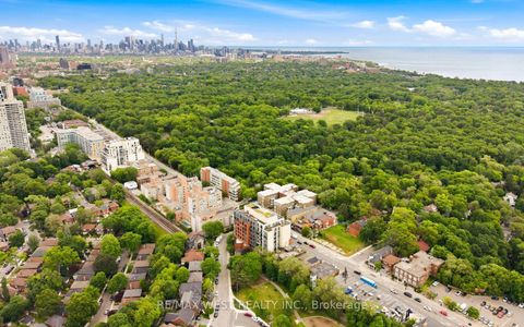 Photo 18 at 709 - 2118 Bloor Street W, High Park North, Toronto