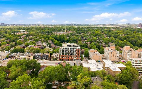 Photo 19 at 709 - 2118 Bloor Street W, High Park North, Toronto