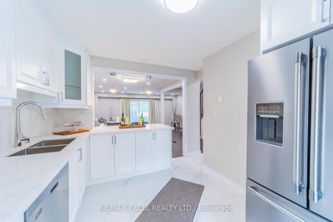 Photo 3 at 112 - 21 Livonia Place, Morningside, Toronto