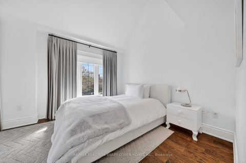 Photo 31 at 760b Avenue Road, Forest Hill South, Toronto