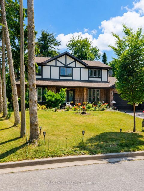 Photo 2 at 3 Ruddell Place, Centennial Scarborough, Toronto