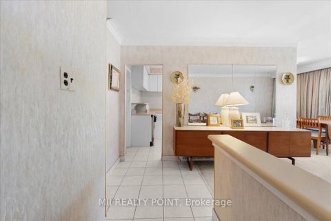 Photo 3 at 16 Jeffton Crescent, Woburn, Toronto