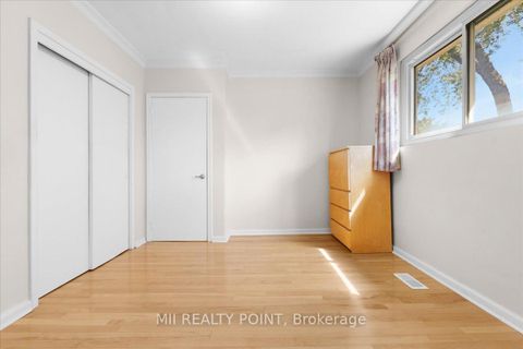 Photo 13 at 16 Jeffton Crescent, Woburn, Toronto
