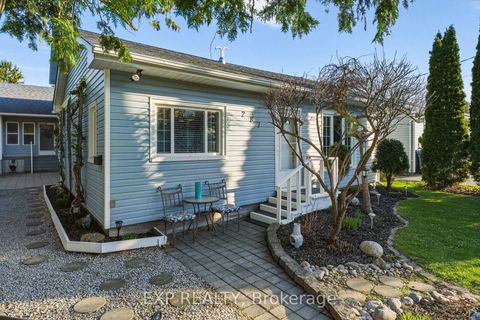 Photo 4 at 287 Elmview Gardens, Historic Lakeshore Communities, Georgina