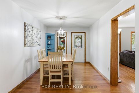 Photo 7 at 287 Elmview Gardens, Historic Lakeshore Communities, Georgina