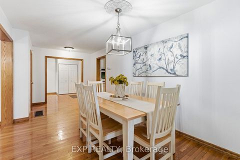 Photo 9 at 287 Elmview Gardens, Historic Lakeshore Communities, Georgina