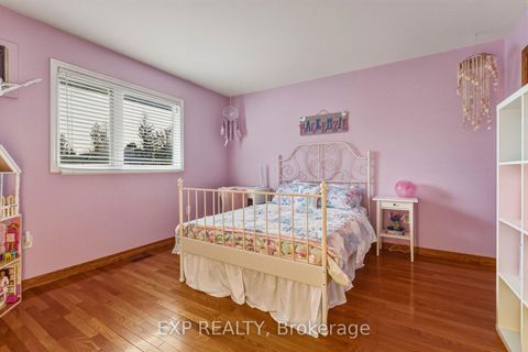 Photo 12 at 287 Elmview Gardens, Historic Lakeshore Communities, Georgina