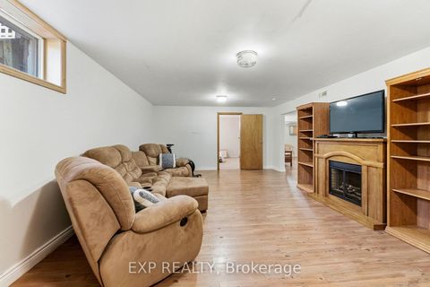 Photo 33 at 287 Elmview Gardens, Historic Lakeshore Communities, Georgina